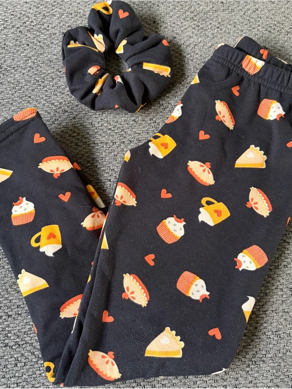 Girl’s Thanksgiving Leggings & Scrunchie